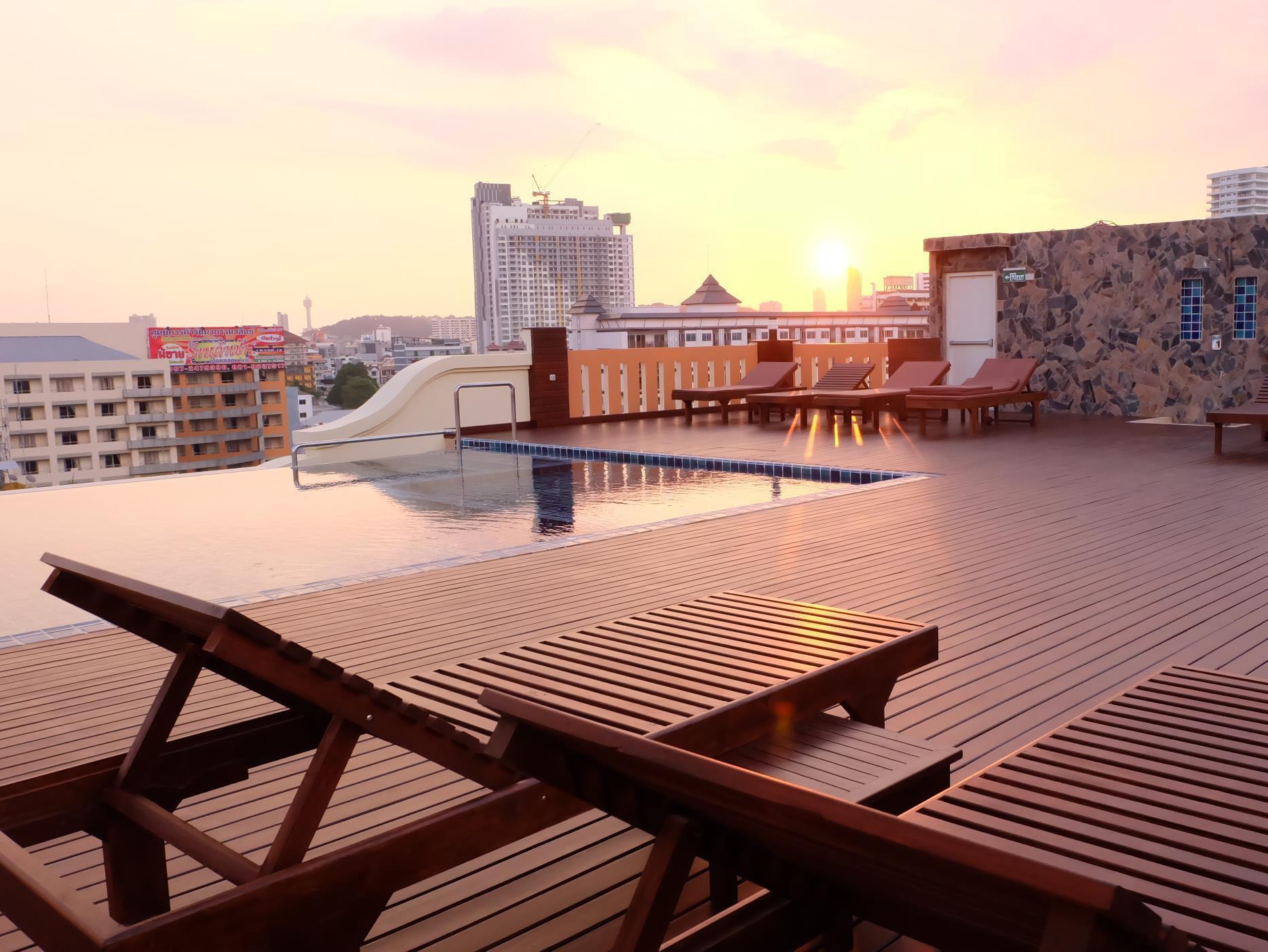 D Hotel Pattaya Eksteriør billede