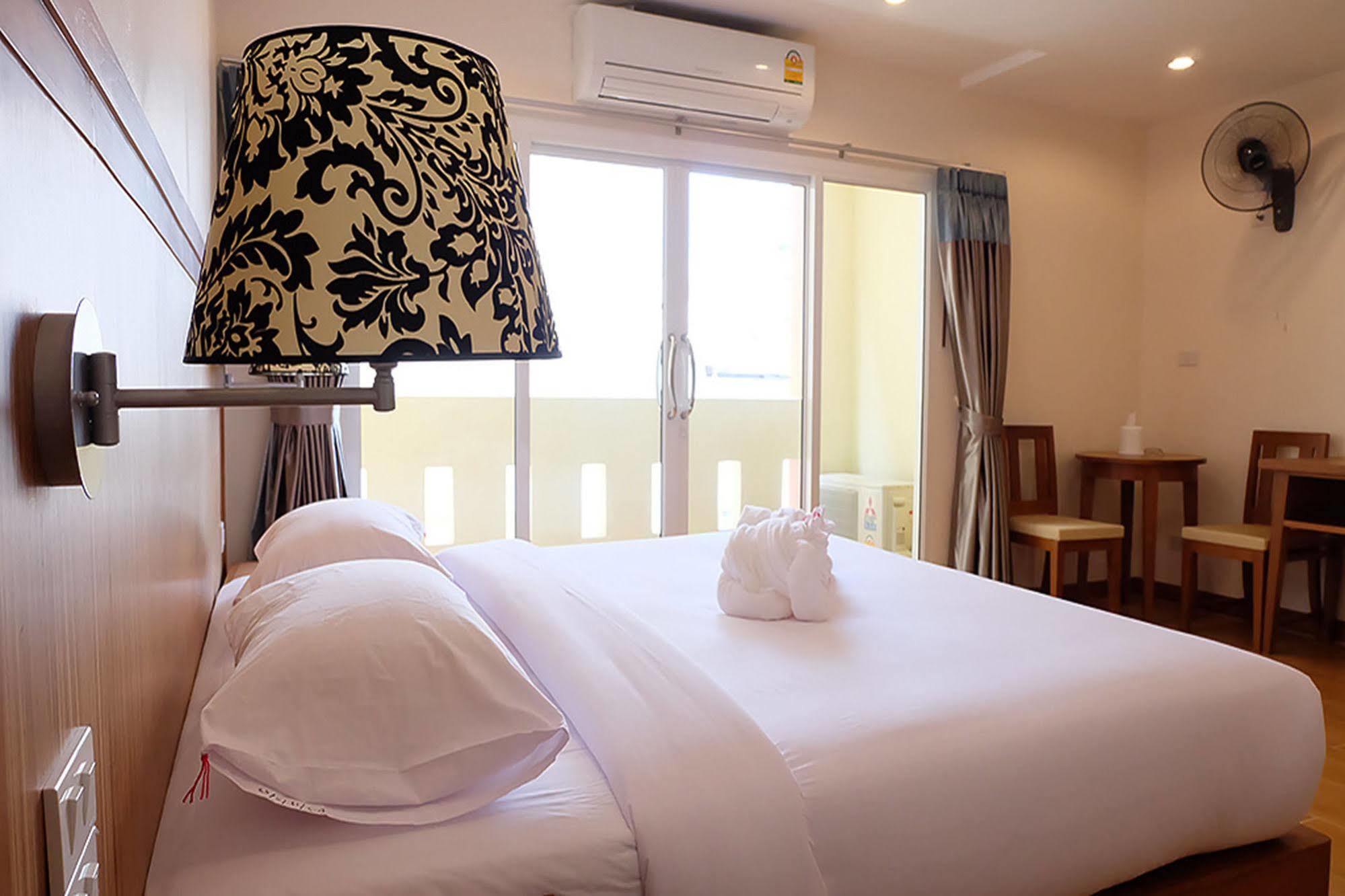 D Hotel Pattaya Eksteriør billede