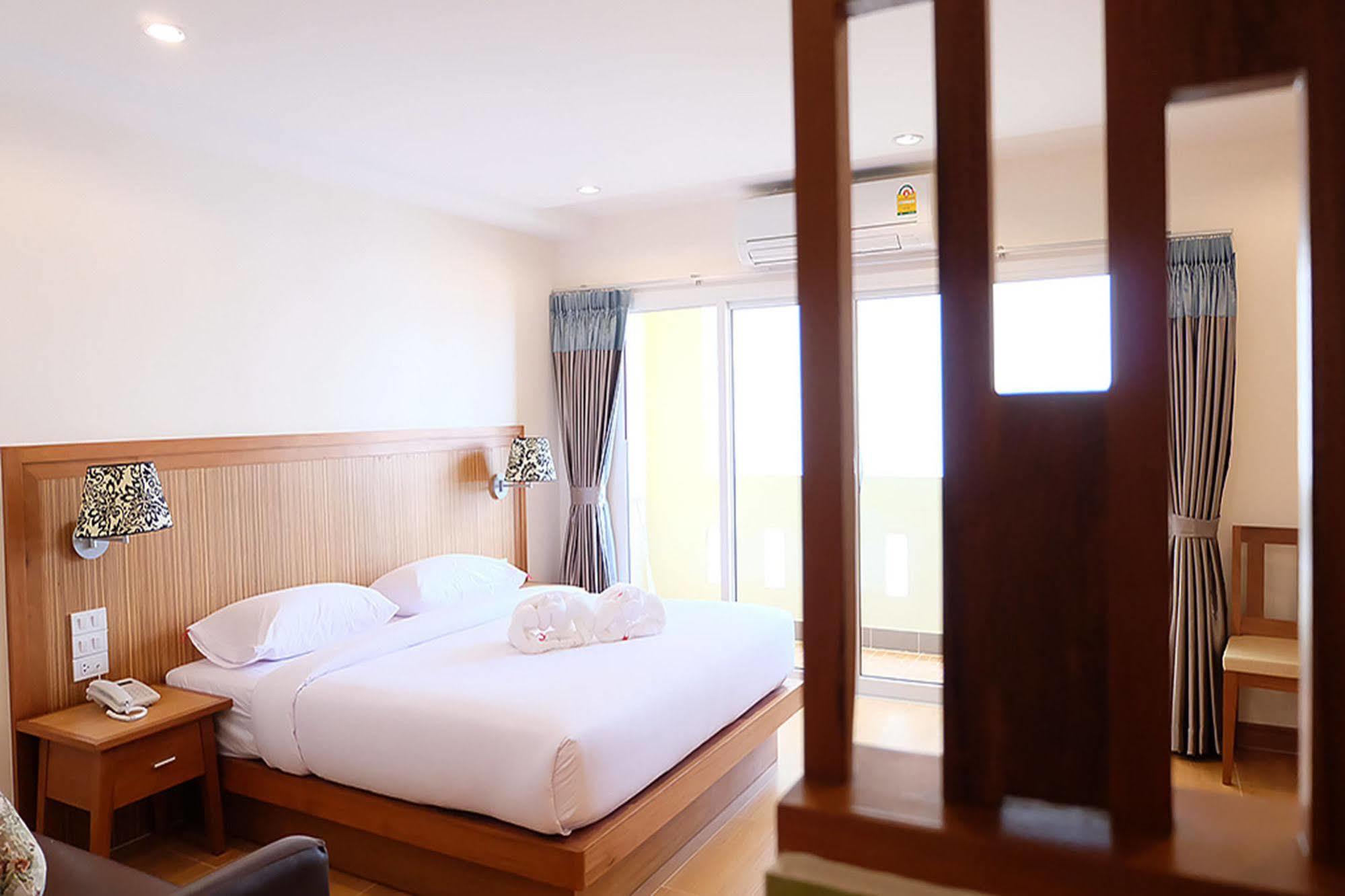 D Hotel Pattaya Eksteriør billede